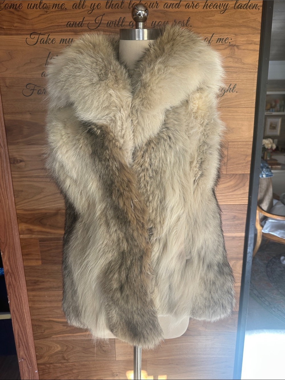 Luxurious Natural Coyote Fur Vest - FOR CRAFTS OR REPAIR Cream/Tan